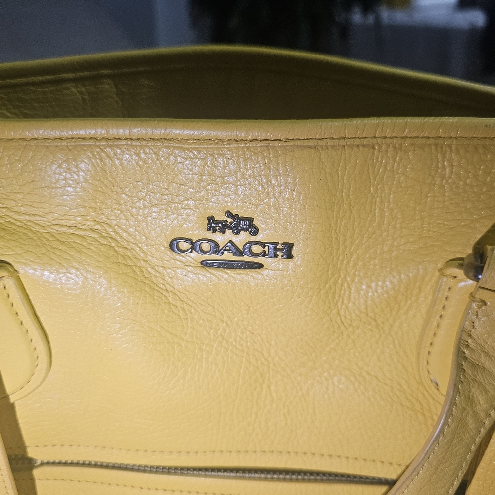 Coach Mickie Large Leather Grain Tote Bag, Yellow, F34039 - Picture 4 of 14